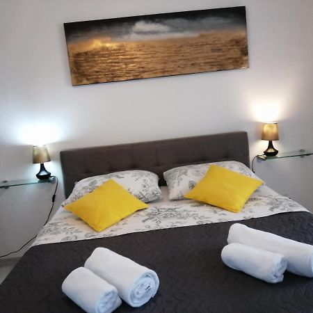 Seny Gold Apartman Póla Kültér fotó