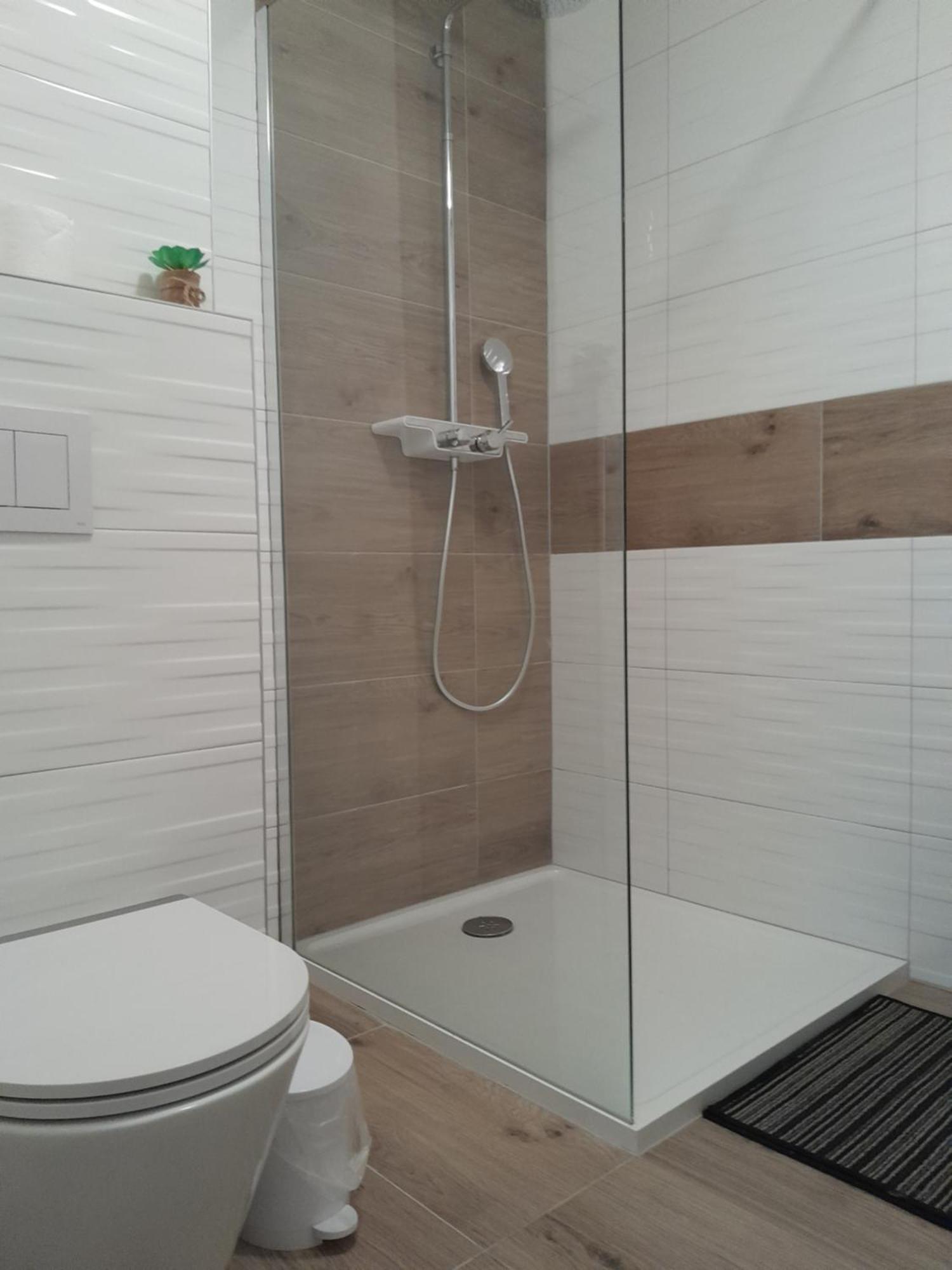 Seny Gold Apartman Póla Kültér fotó
